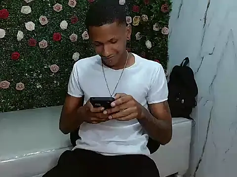 ManSant online show from 11-30-25, 03:35