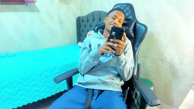 ManSant online show from 12-19-25, 02:52