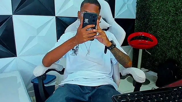 ManSant online show from 11-03-25, 03:37