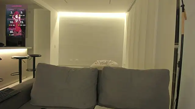 KaryAndTylor online show from 02-14-25, 02:18