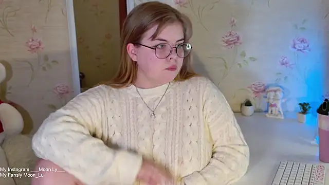 sinnamon  online show from 10-24-25, 06:51