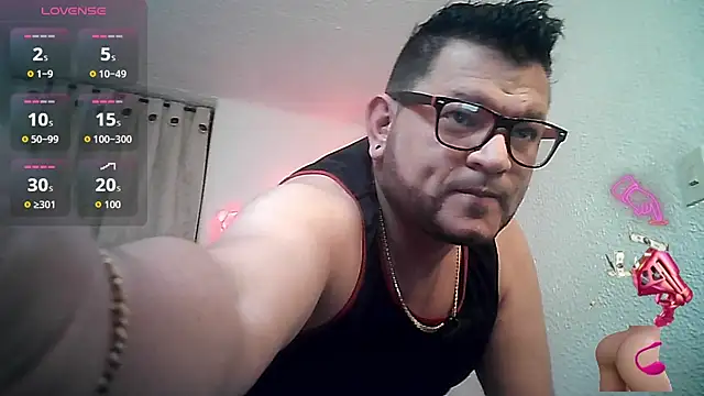 Snapshot of SexDiffrent chatting on 09-13-25, 09:04 SexDiffrent online show from 09-13-25, 09:04