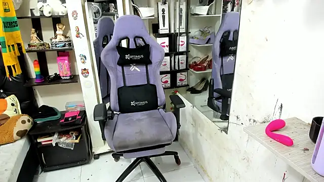 allsson queen online show from 11-11-25, 01:33