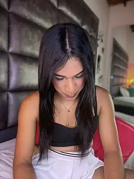 Snapshot of Ashly_Miller chatting on 02-20-26, 07:49 Ashly Miller online show from 02-20-26, 07:49