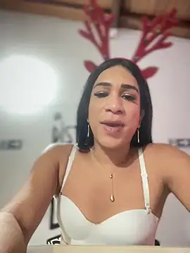 Ashly Miller online show from 12-20-25, 07:28