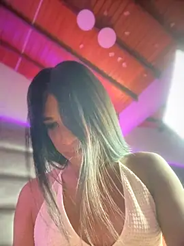 Ashly Miller online show from 10-21-25, 07:57