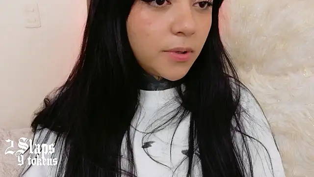 Snapshot of kim_blake chatting on 10-21-25, 01:16 kim blake online show from 10-21-25, 01:16