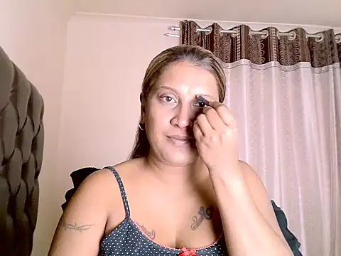 eroticbeauty37 online show from 04-10-26, 11:17