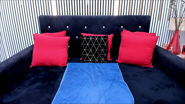 kattsuunnyy online show from 11-21-25, 08:52