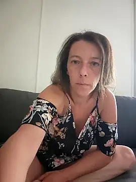 Oriane Jackson online show from 07-17-26, 10:34
