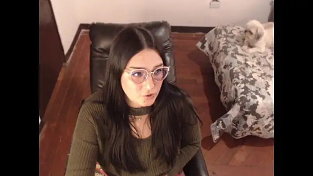 Snapshot of bella_vel chatting on 01-25-25, 08:31 bella vel online show from 01-25-25, 08:31