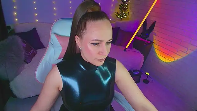 pepper cat  online show from 04-09-26, 11:22