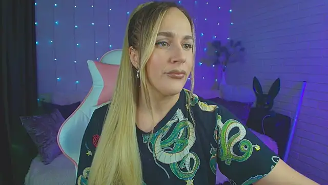 pepper cat  online show from 02-01-25, 10:05