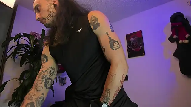 Snapshot of Ryuk_it chatting on 09-27-25, 02:23 Ryuk it online show from 09-27-25, 02:23