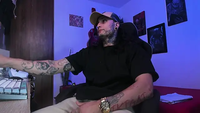 Snapshot of Ryuk_it chatting on 01-14-26, 02:26 Ryuk it online show from 01-14-26, 02:26