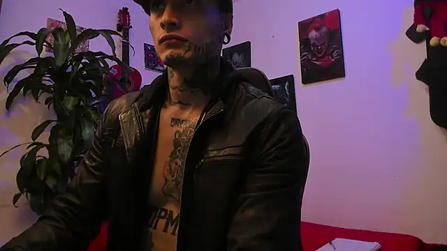 Snapshot of Ryuk_it chatting on 09-30-25, 01:17 Ryuk it online show from 09-30-25, 01:17