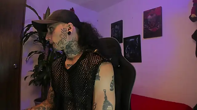 Snapshot of Ryuk_it chatting on 09-12-25, 01:22 Ryuk it online show from 09-12-25, 01:22