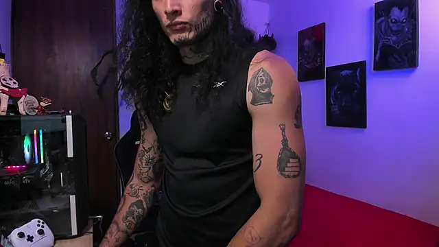 Snapshot of Ryuk_it chatting on 11-27-25, 01:28 Ryuk it online show from 11-27-25, 01:28