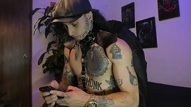 Snapshot of Ryuk_it chatting on 09-26-25, 01:29 Ryuk it online show from 09-26-25, 01:29