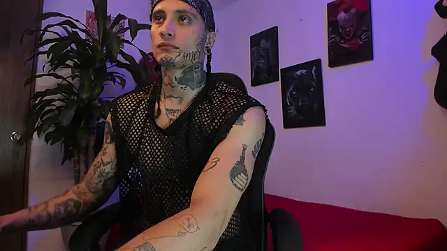 Snapshot of Ryuk_it chatting on 09-22-25, 01:06 Ryuk it online show from 09-22-25, 01:06