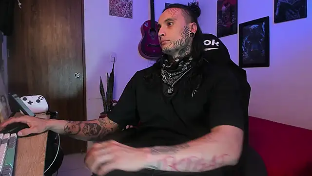 Snapshot of Ryuk_it chatting on 01-10-26, 01:12 Ryuk it online show from 01-10-26, 01:12