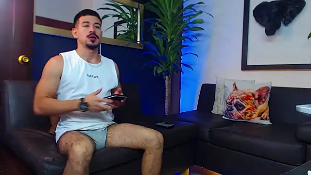 Snapshot of Markboyl chatting on 01-14-25, 03:15 Markboyl online show from 01-14-25, 03:15