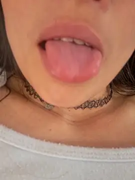 Alexandrasaenz online show from 09-22-25, 04:57