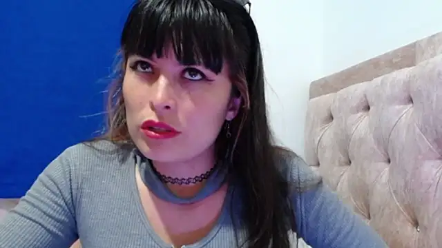 Alexandrasaenz online show from 04-21-26, 10:27