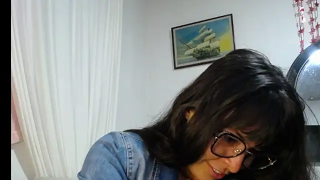 Alexandrasaenz online show from 11-12-25, 02:04