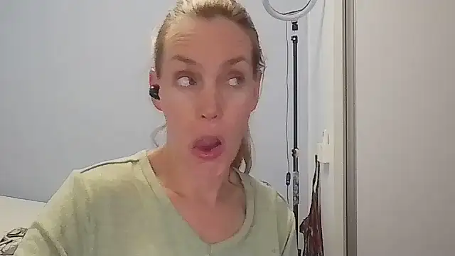 Annylove1 online show from 03-04-26, 12:07