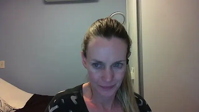 Annylove1 online show from 11-09-25, 12:36