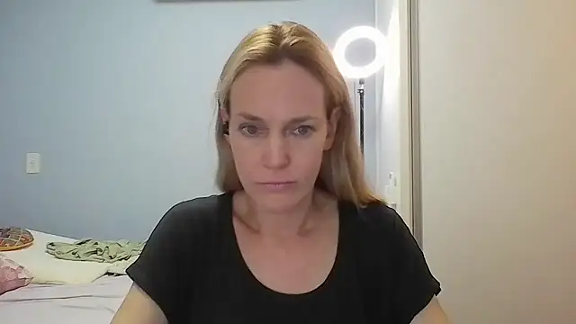 Annylove1 online show from 04-16-26, 12:17