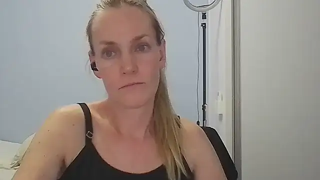 Annylove1 online show from 02-18-26, 12:19