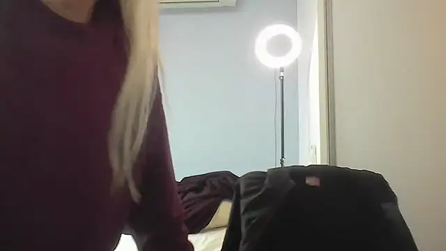 Annylove1 online show from 06-16-26, 12:27