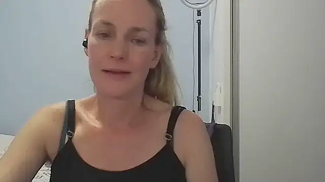 Annylove1 online show from 01-15-26, 12:25