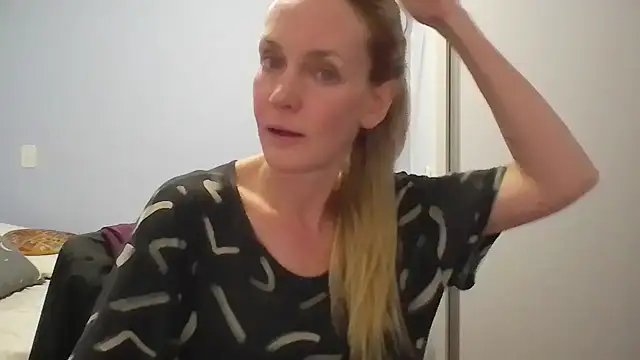 Annylove1 online show from 04-03-26, 12:17