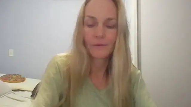 Annylove1 online show from 06-16-26, 12:21