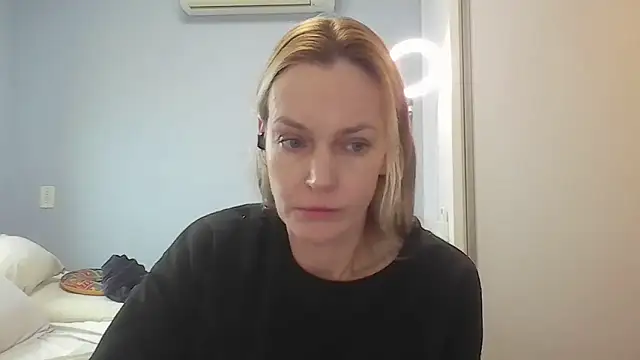 Annylove1 online show from 06-12-26, 10:46