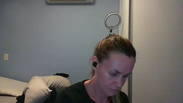 Annylove1 online show from 11-10-25, 11:32