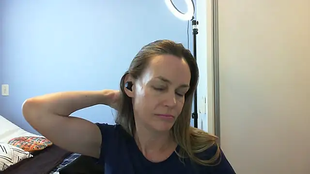 Annylove1 online show from 11-05-25, 11:35