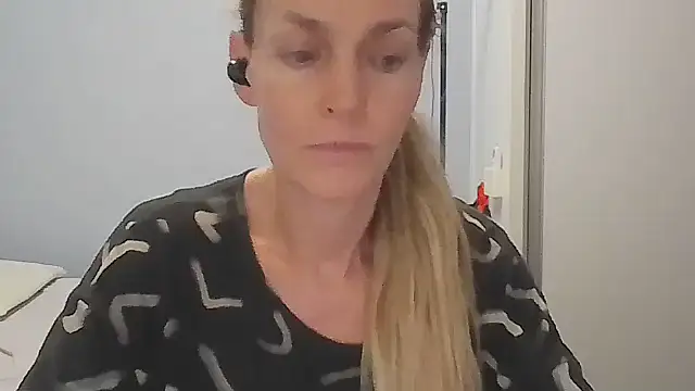 Annylove1 online show from 03-20-26, 12:00