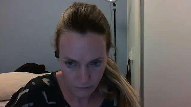 Annylove1 online show from 10-29-25, 12:20