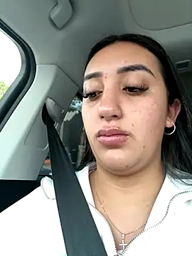 Snapshot of Hannahoff chatting on 12-20-25, 08:22 Hannahoff online show from 12-20-25, 08:22