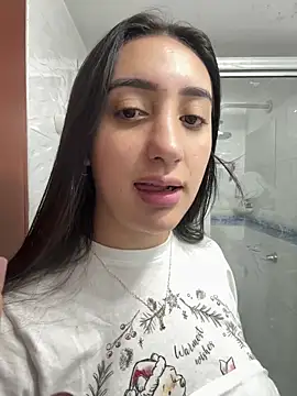 Snapshot of Hannahoff chatting on 11-22-25, 07:24 Hannahoff online show from 11-22-25, 07:24