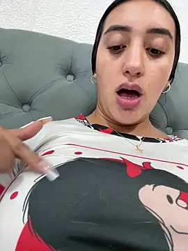 Hannahoff online show from 03-29-26, 03:08