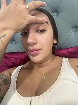 Hannahoff online show from 03-04-26, 03:03