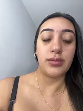 Snapshot of Hannahoff chatting on 11-04-25, 09:40 Hannahoff online show from 11-04-25, 09:40