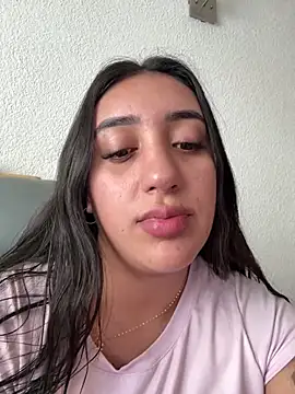 Snapshot of Hannahoff chatting on 01-09-26, 09:33 Hannahoff online show from 01-09-26, 09:33