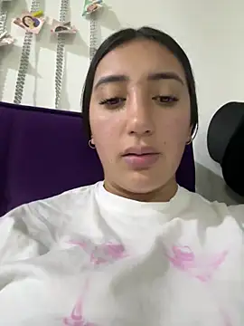 Hannahoff online show from 03-14-25, 01:16