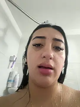 Snapshot of Hannahoff chatting on 11-27-25, 08:20 Hannahoff online show from 11-27-25, 08:20